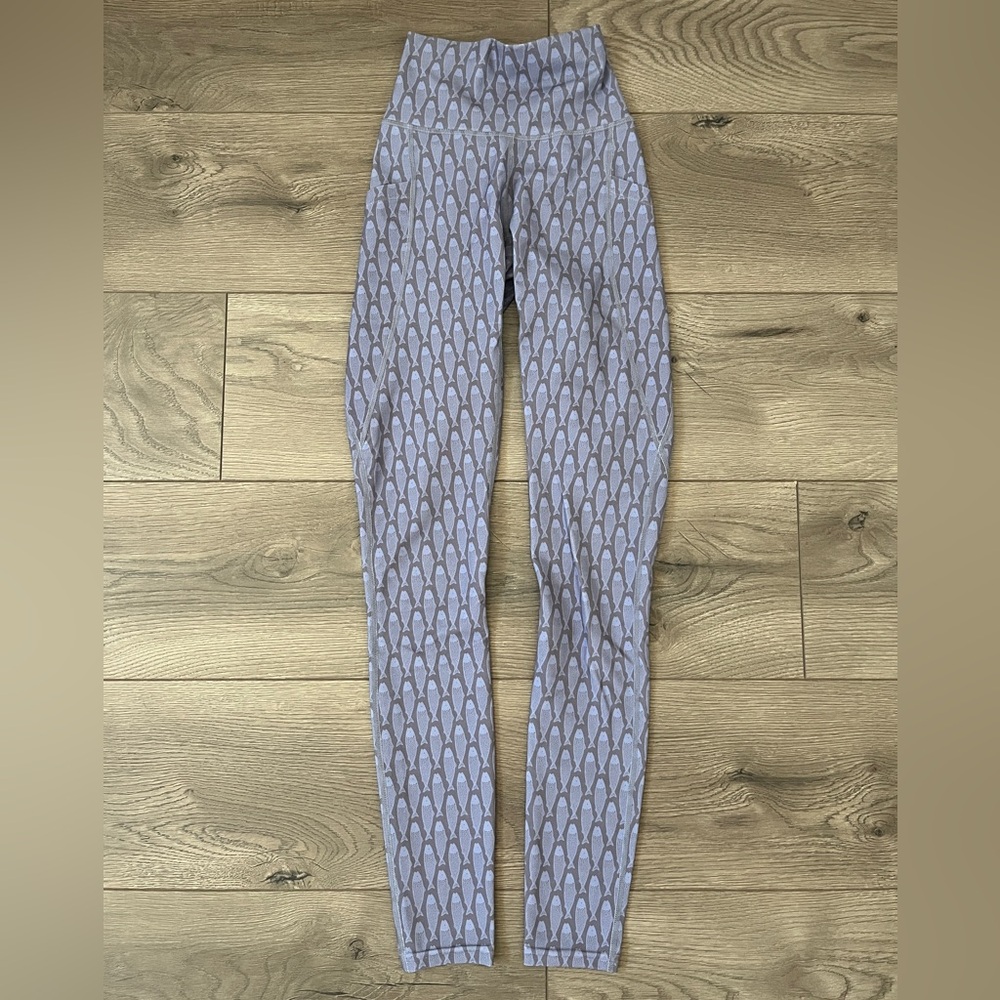 Salmon Sisters x Youer Leggings